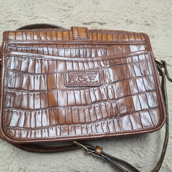 Vintage Dooney & Burke Bayou Collection Croc-Embossed Leather Crossbody Bag - Picture 3 of 14